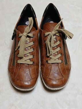 Remonte Women’s Brown Sneakers Size 41